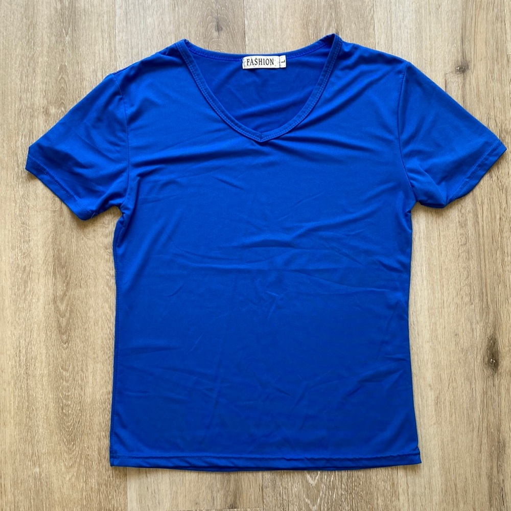 T-shirt, brand new, electric blue